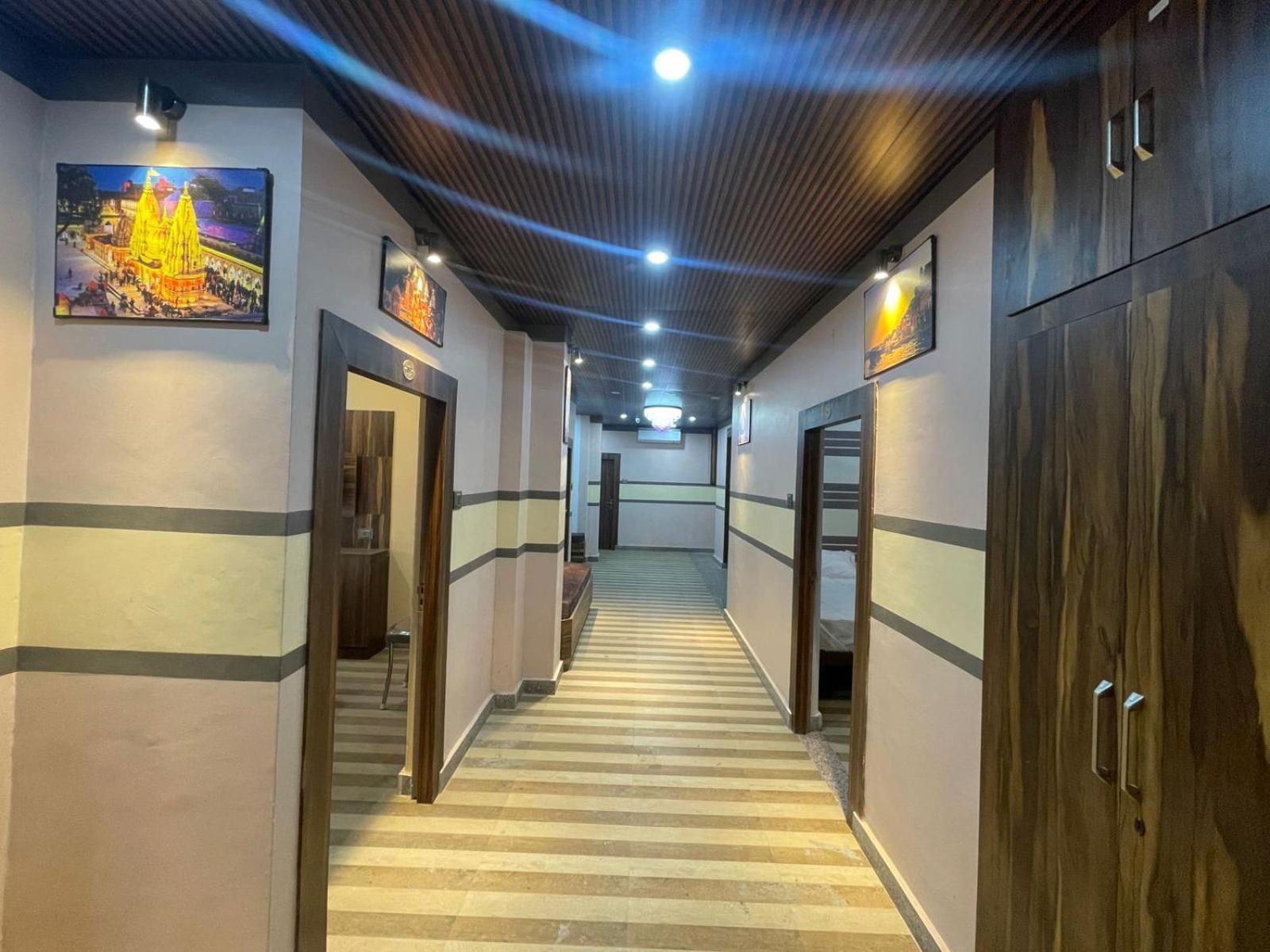 ורנאסי Himalaya Inn Guest House מראה חיצוני תמונה